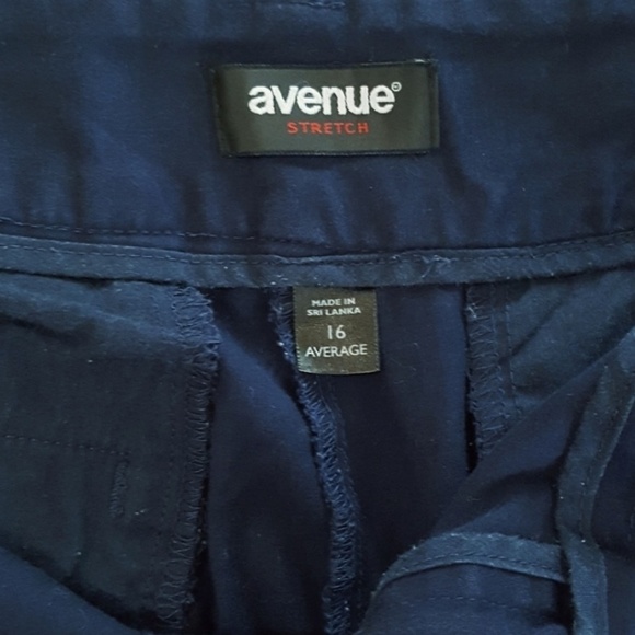 👖Navy Blue stretch capri pants - Size 16 - Picture 2 of 2